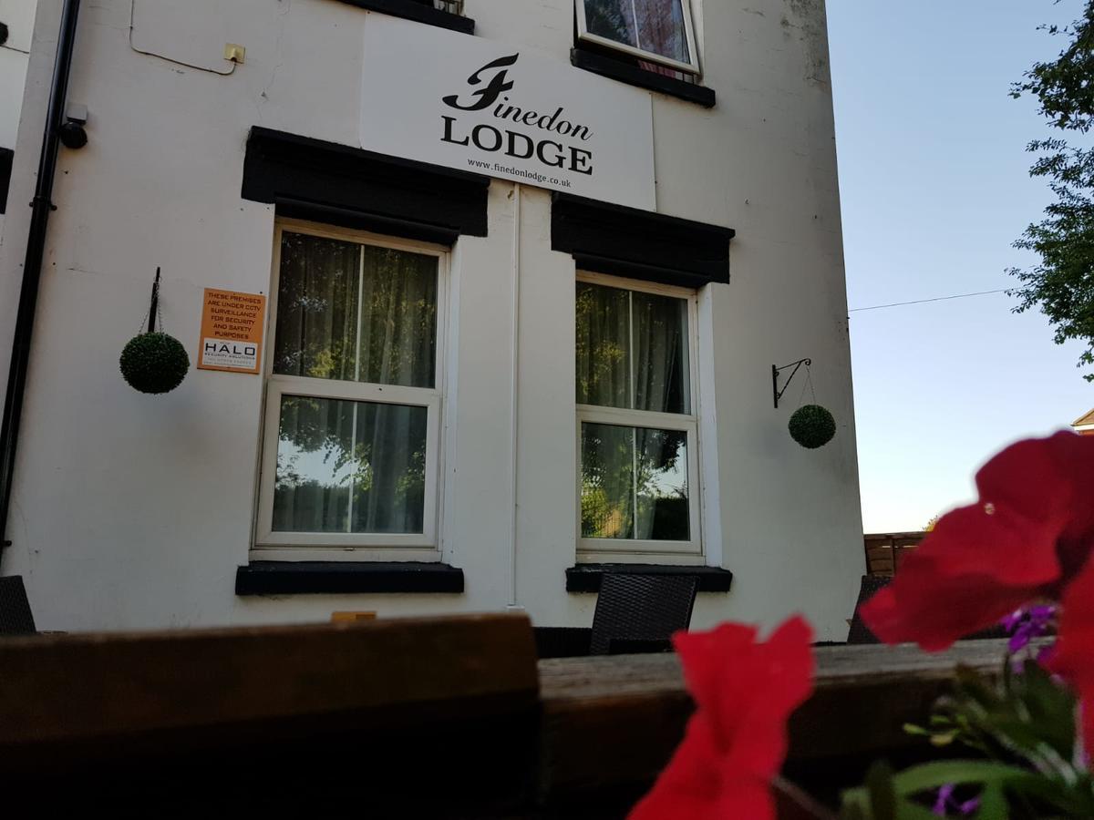 Finedon Lodge Wellingborough Esterno foto